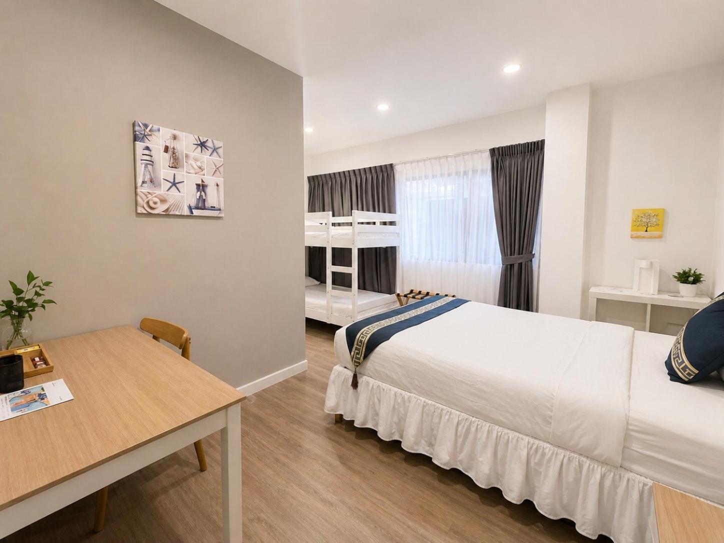 Triple Ensuite